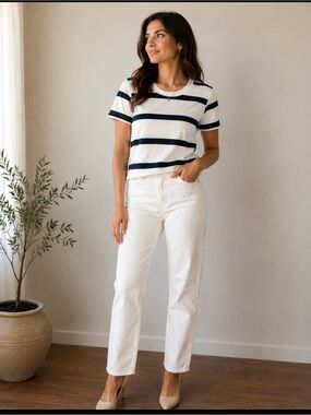Cable & Gauge White Crewneck Short Sleeve Top